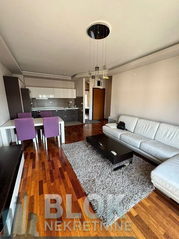 Rent, one bedroom apartment, 55m², City Kvart, Podgorica