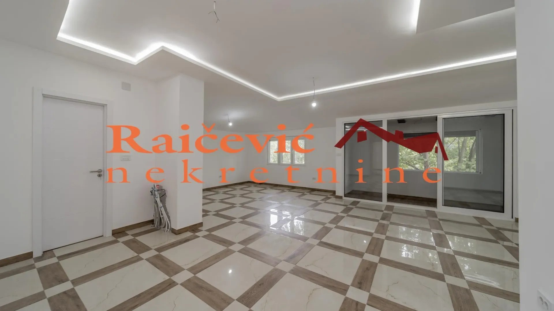 Prodaja, trosoban stan, 83m², Profesorska Kolonija, Palilula Sve Podlokacije