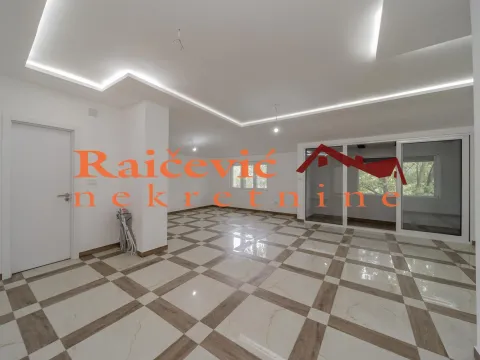 Prodaja, trosoban stan, 83m², Profesorska Kolonija, Palilula Sve Podlokacije - image 2