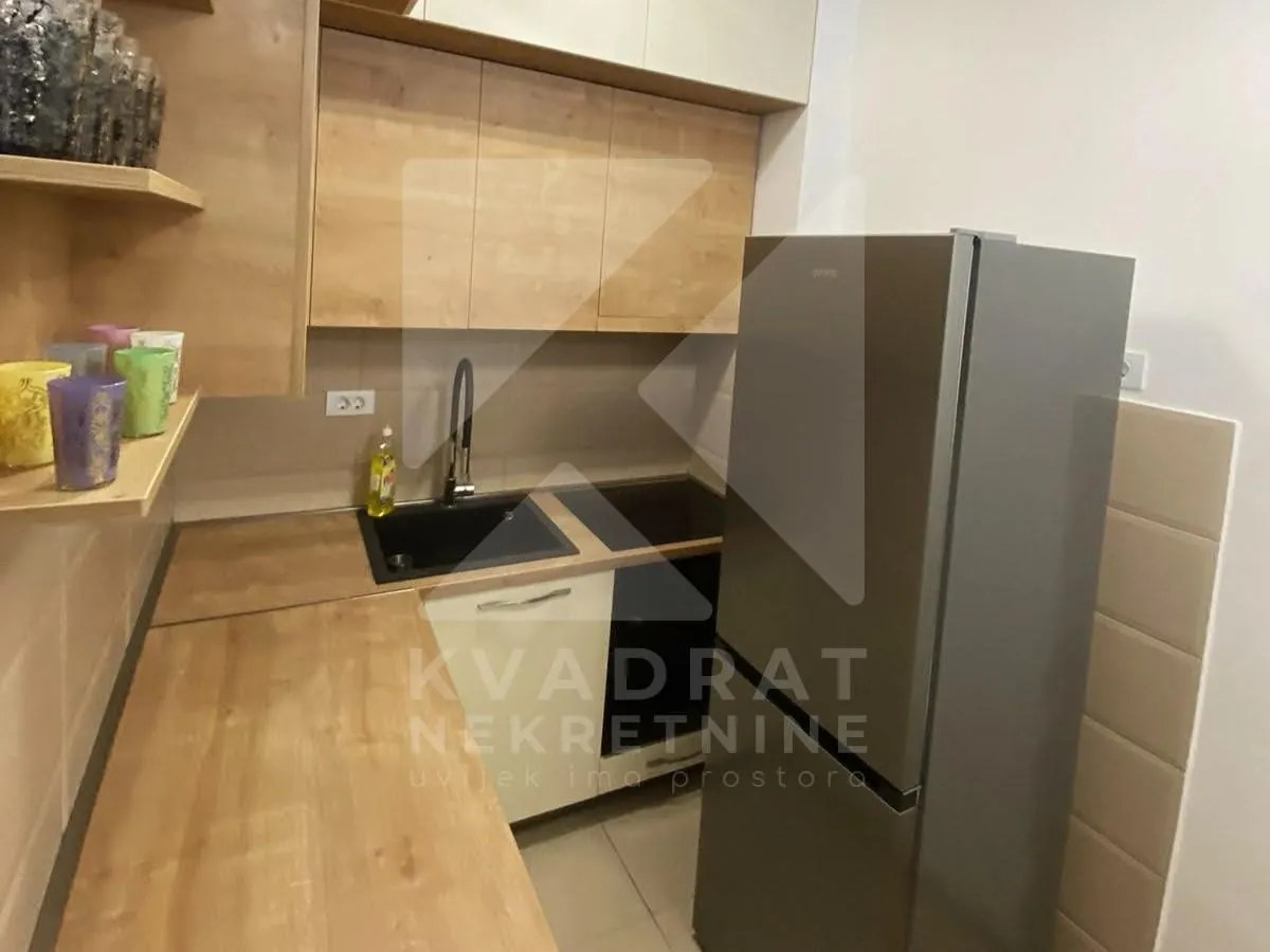 Izdavanje, jednosoban stan, 43m², Tuški Put, Podgorica