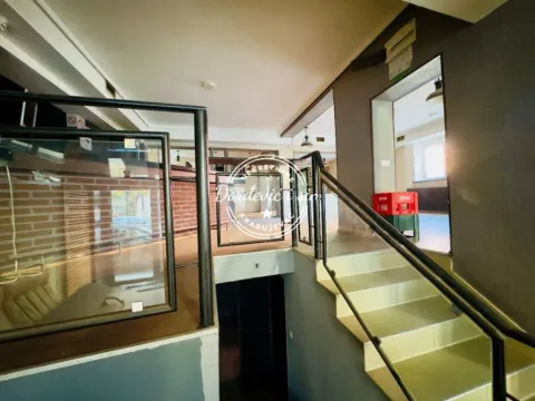 Izdavanje, poslovni prostor, 175m², Centar, Kragujevac - image 2