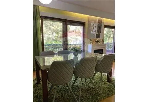 Prodaja, trosoban stan, 136m², Centar, Podgorica - image 12