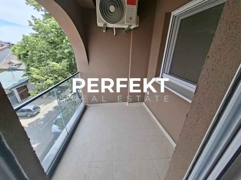 Prodaja, dvosoban stan, 47m², Centar, Pančevo