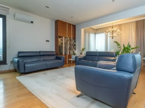 Izdavanje, trosoban stan, 142m², Podgorica, Crna Gora - image 12
