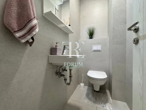 Izdavanje, dvosoban stan, 63m², Blok 9, Podgorica - image 10