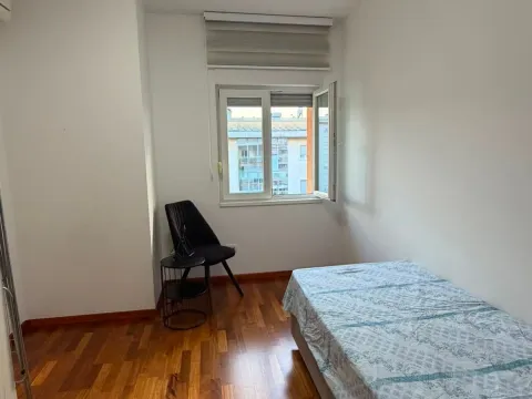 Rent, two bedroom apartment, 68m², City Kvart, Podgorica - image 4