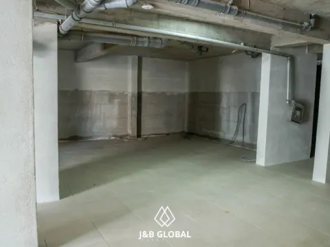 Sale, three bedroom apartment, 152m², Petrovac, Budva - image 11