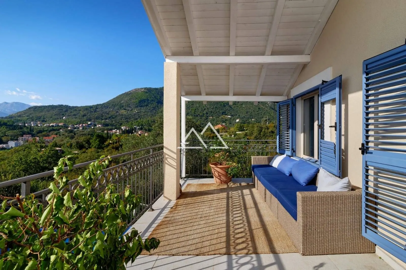 Sale, two bedroom apartment, 158m², Tivat, Crna Gora