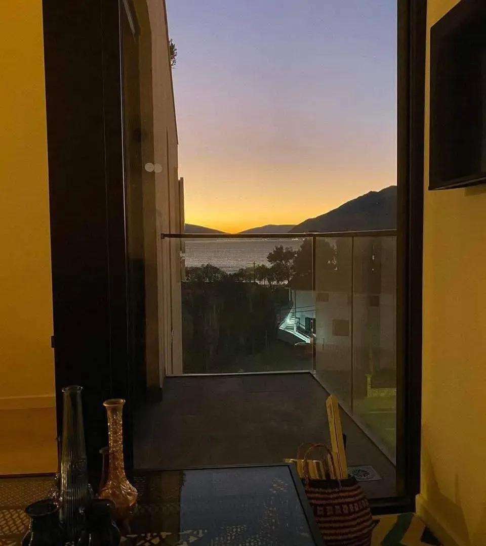 Prodaja, dvosoban stan, 52m², Donja Lastva, Tivat