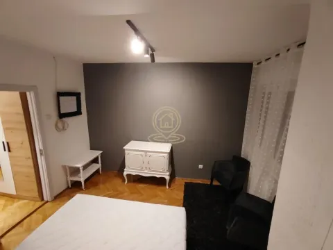 Rent, three bedroom apartment, 88m², Stari Grad, Beograd - image 3