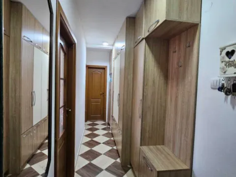 Prodaja, jednosoban stan, 58m², Stari Aerodrom, Podgorica - image 9