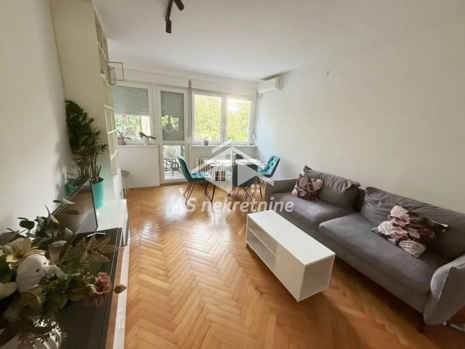 Rent, two bedroom apartment, 50m², Stari Merkator, Novi Beograd Sve Podlokacije