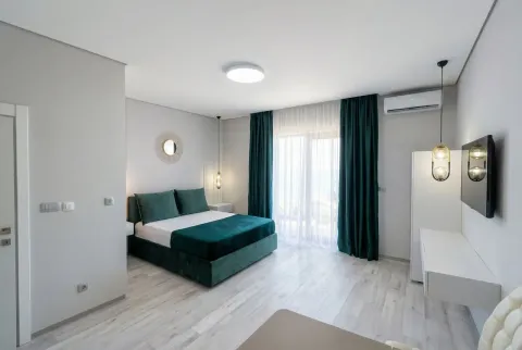 Sale, one bedroom apartment, 36m², Bečići, Budva - image 3