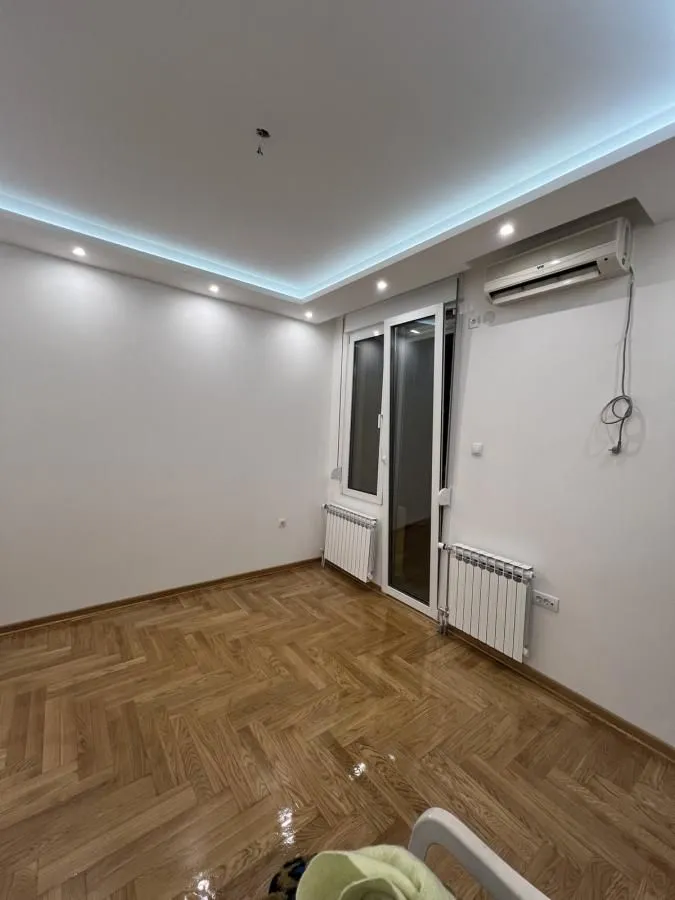Rent, office space, 68m², Centar, Niš