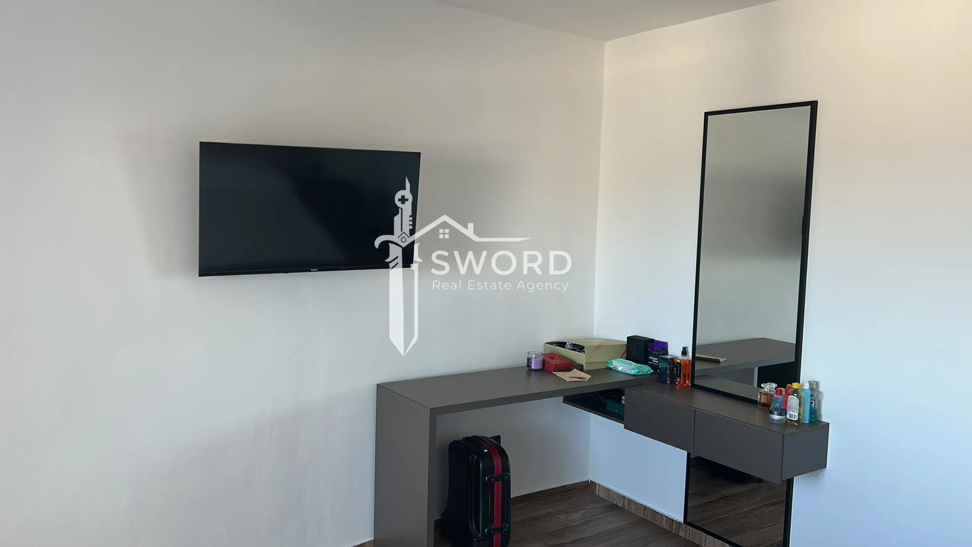 Prodaja, kuća, 350m², Utjeha, Bar