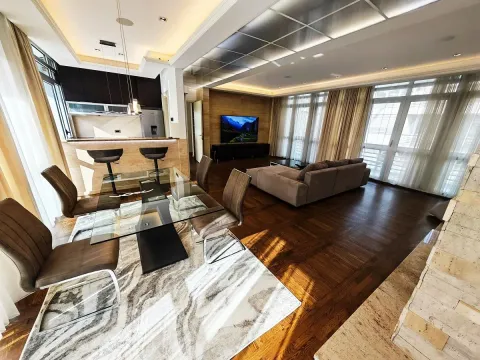 Izdavanje, četvorosoban stan, 148m², Savski Venac, Beograd - image 4