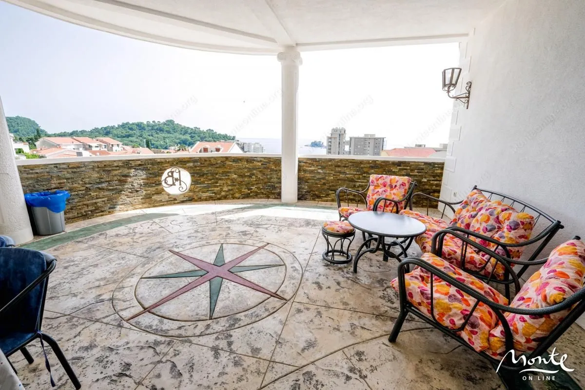 Sale, house, 560m², Petrovac, Budva