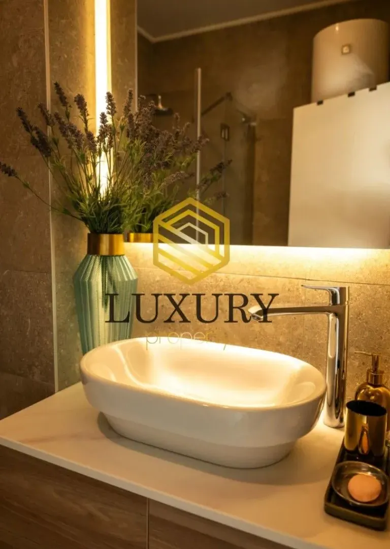 Izdavanje, jednosoban stan, 47m², Centar, Podgorica