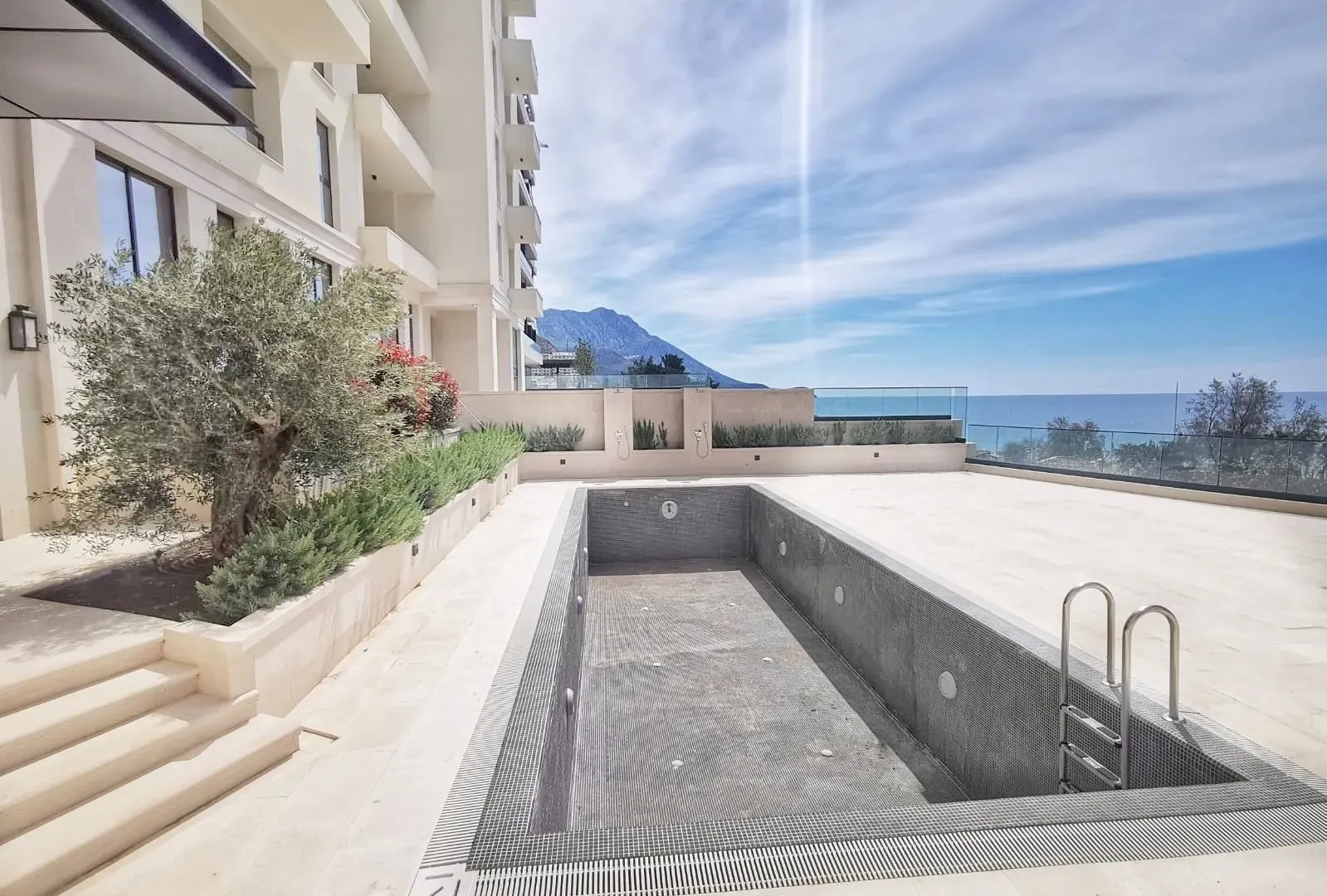 Sale, one bedroom apartment, 71m², Rafailovići, Budva