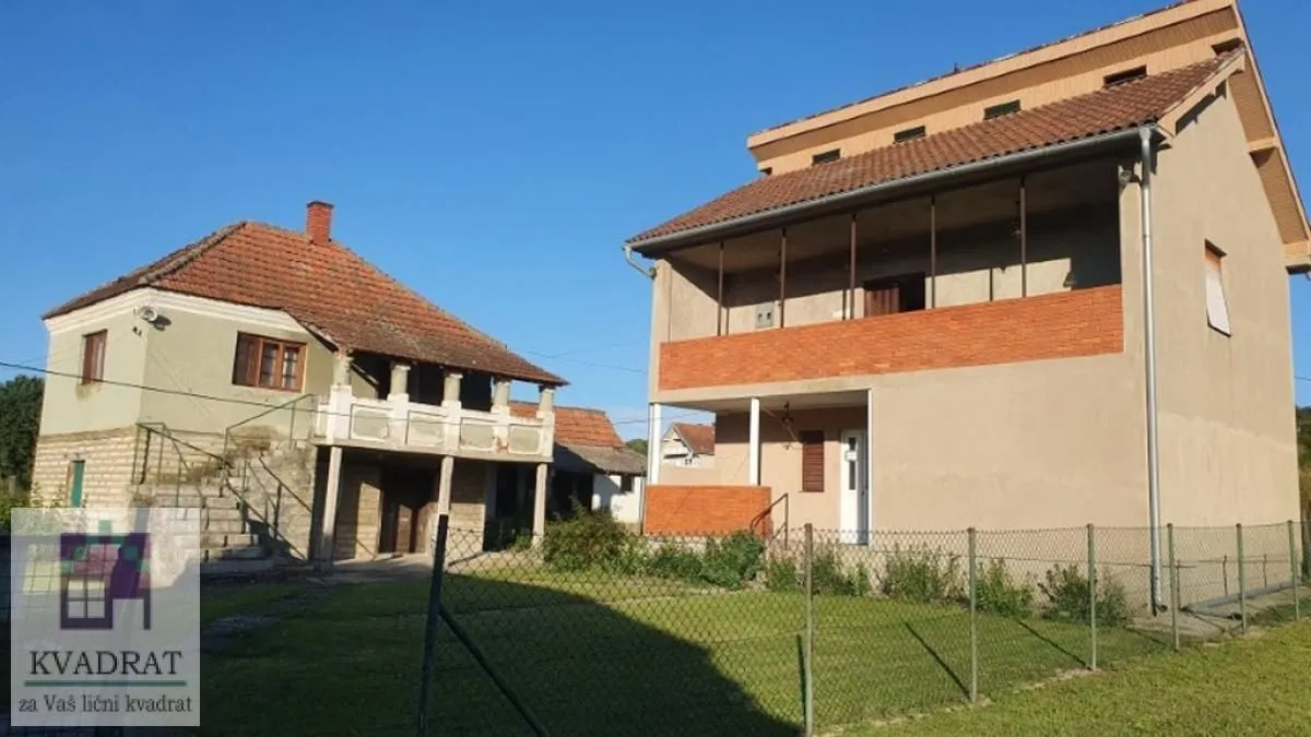 Sale, house, 250m², Lazarevac, Beograd