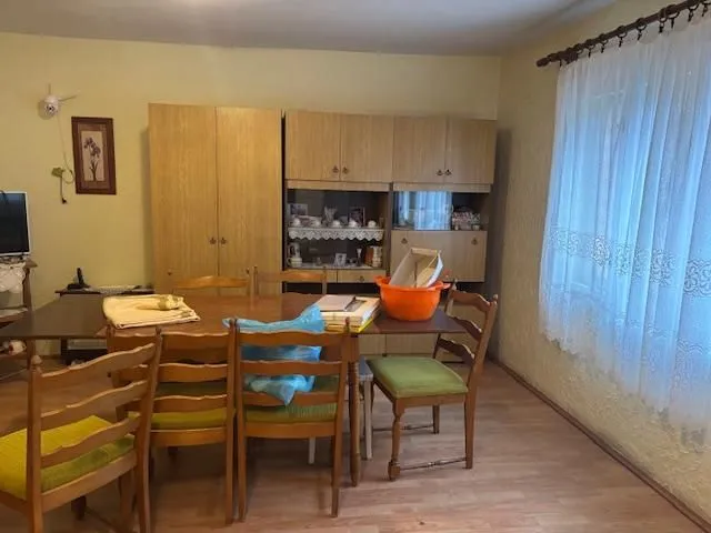 Prodaja, kuća, 90m², Centar, Inđija