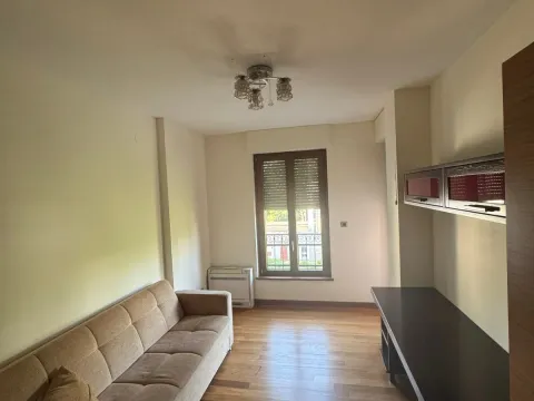 Izdavanje, trosoban stan, 130m², Kruševac, Podgorica - image 6