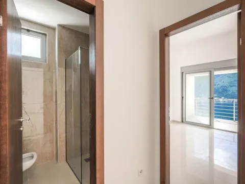 Sale, three bedroom apartment, 103m², Dobrota, Kotor - image 16