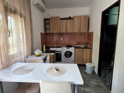 Rent, studio apartment, 20m², Mrčevac, Tivat - image 3