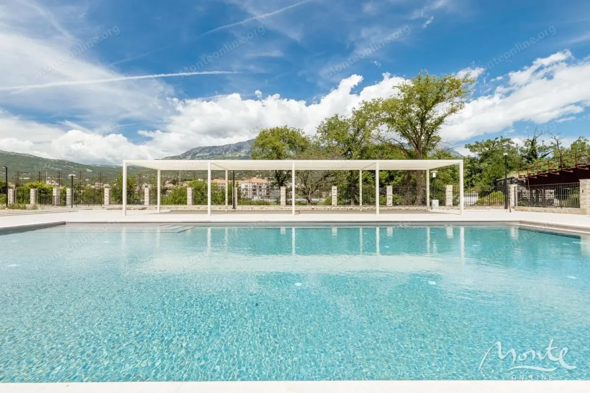 Prodaja, jednosoban stan, 65m², Herceg Novi, Crna Gora