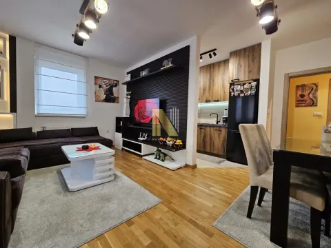 Sale, three bedroom apartment, 56m², Bulevar patrijarha Pavla, Novi Sad Sve Podlokacije - image 6