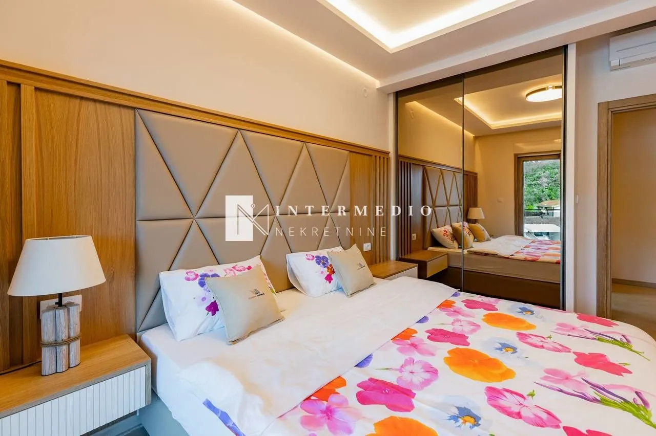 Prodaja, dvosoban stan, 96m², Pržno, Budva
