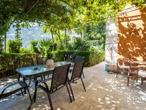 Prodaja, kuća, 112m², Risan, Kotor - image 11