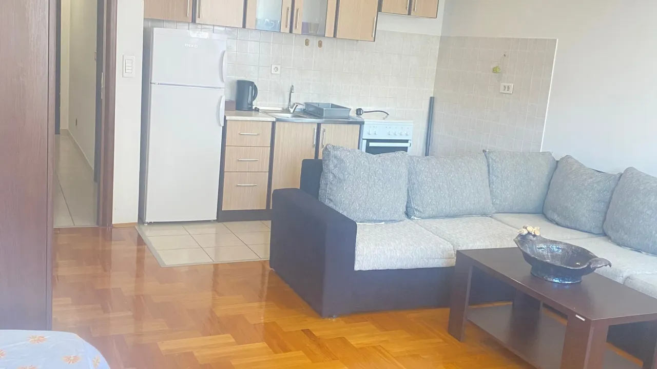 Izdavanje, garsonjera, 35m², City Kvart, Podgorica