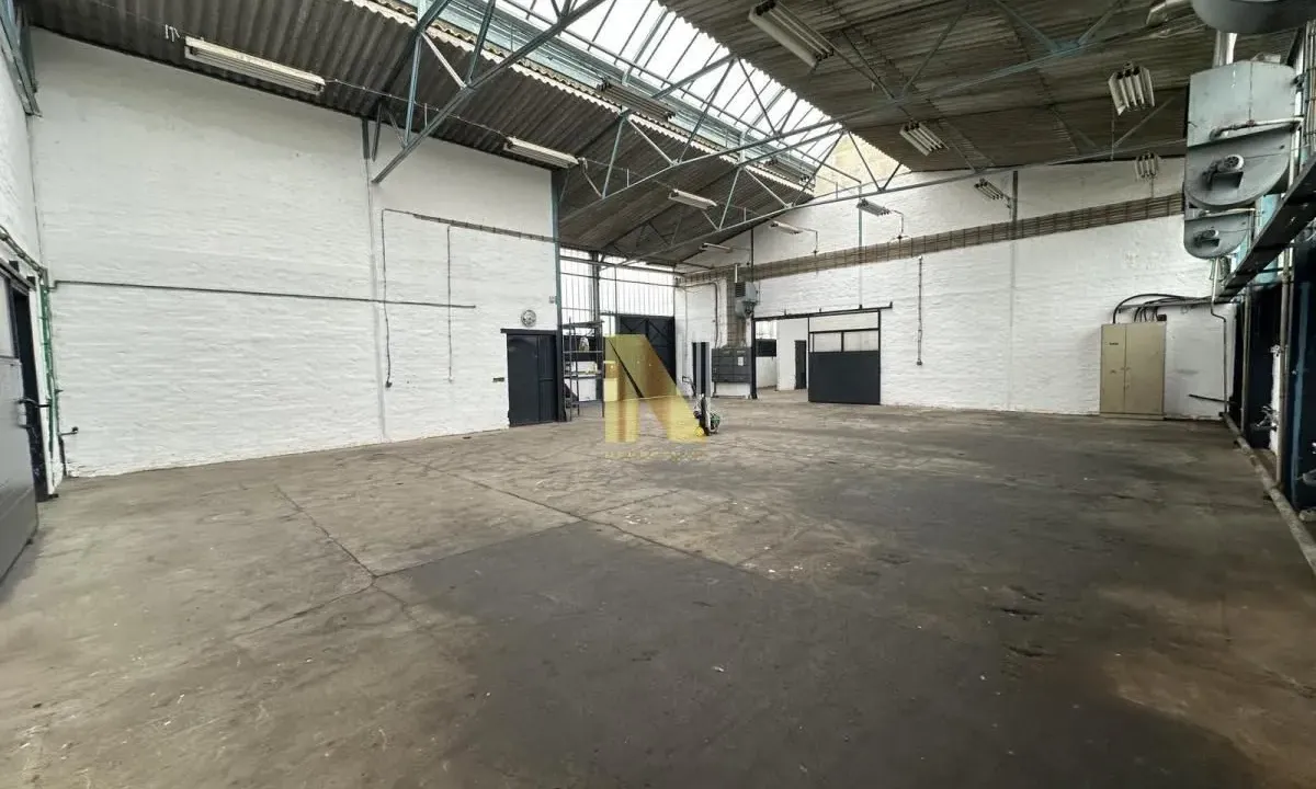 Izdavanje, poslovni prostor, 1200m², Klisa, Novi Sad Sve Podlokacije