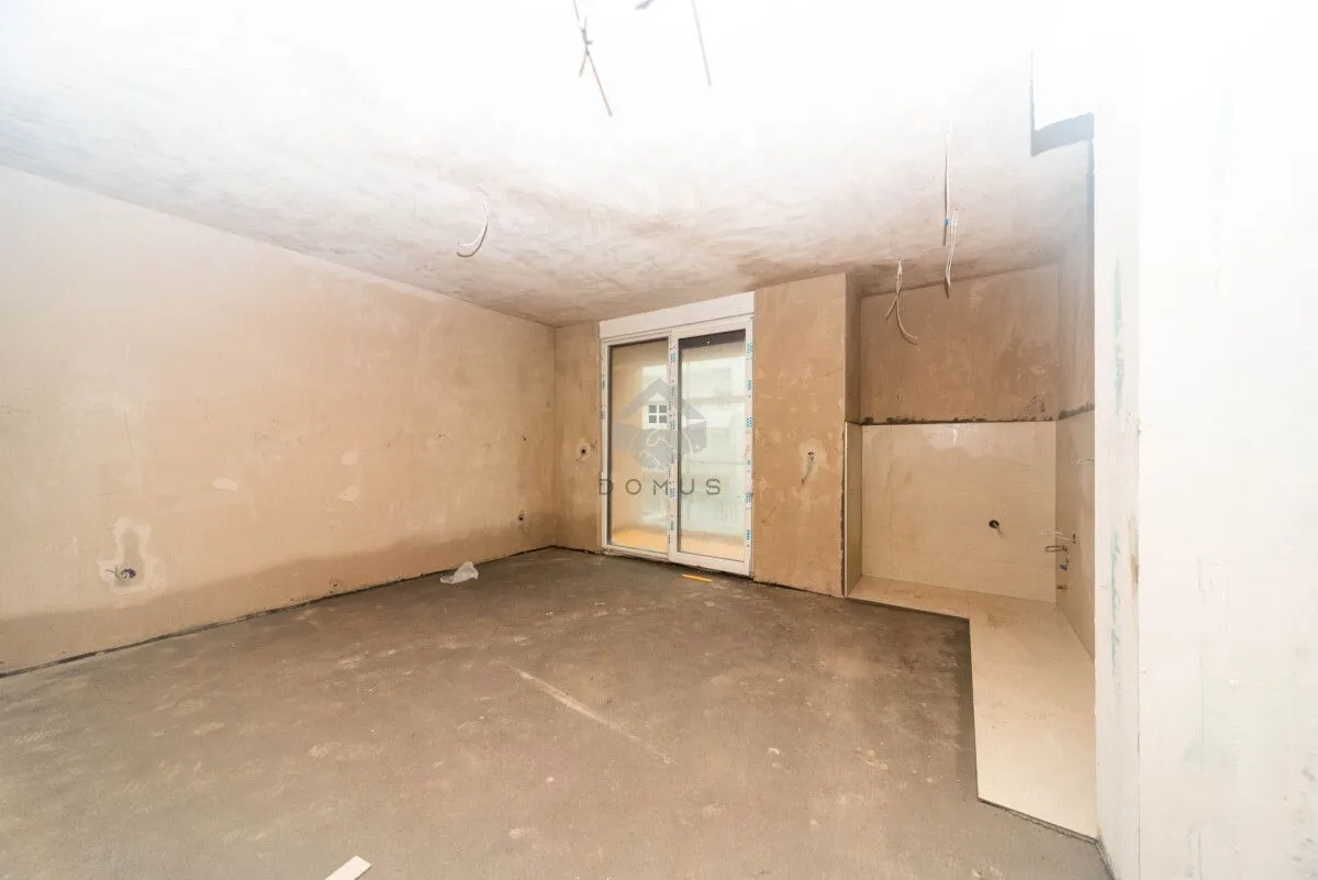 Prodaja, jednosoban stan, 55m², Momišići, Podgorica