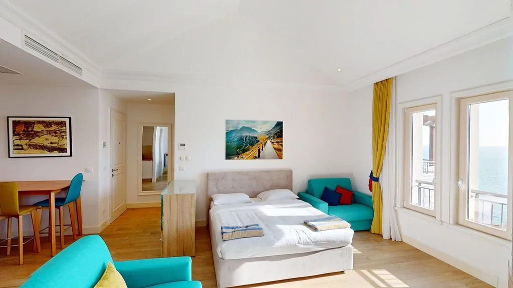 Prodaja, jednosoban stan, 55m², Tivat, Crna Gora