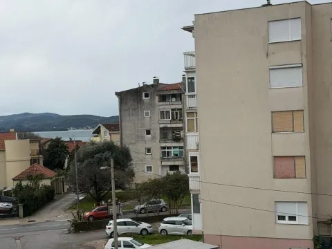 Rent, one bedroom apartment, 45m², Bijela, Herceg Novi - image 11