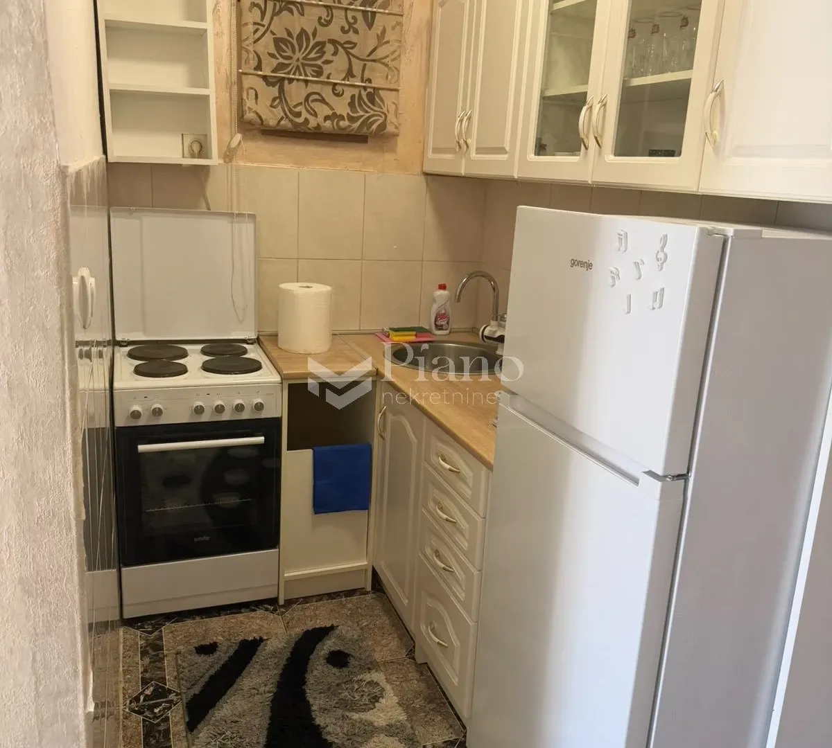 Rent, apartment, 40m², Stari Aerodrom, Podgorica