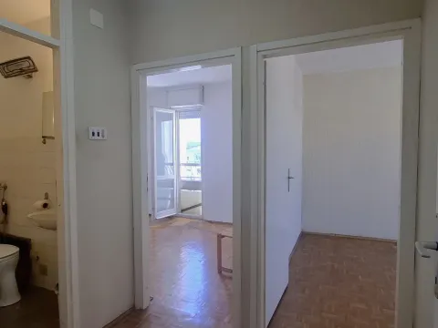 Sale, two bedroom apartment, 66m², Centar, Bar - image 12