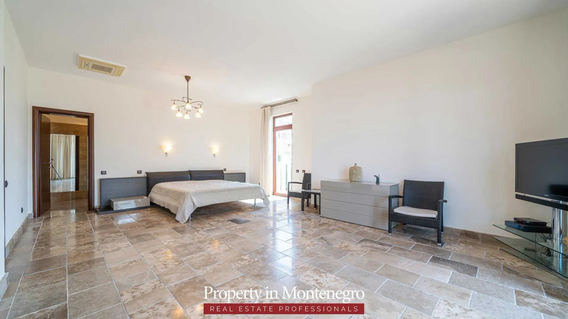 Sale, house, 971m², Petrovac, Budva