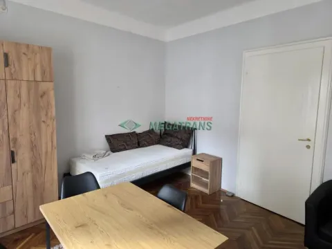 Izdavanje, jednosoban stan, 32m², Centar, Novi Sad - image 2