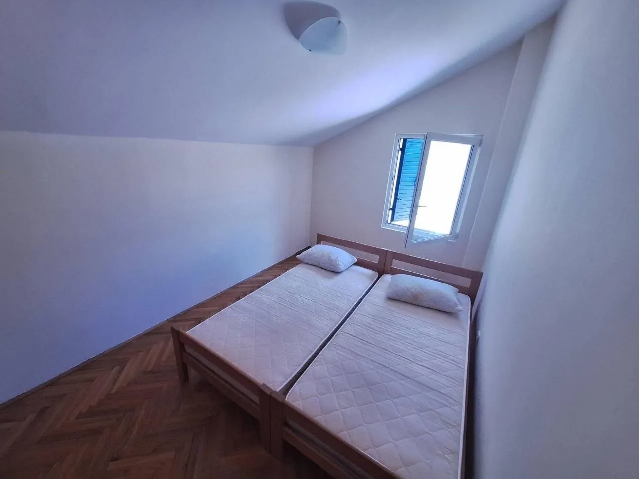 Rent, three bedroom apartment, 82m², Gospoština, Budva