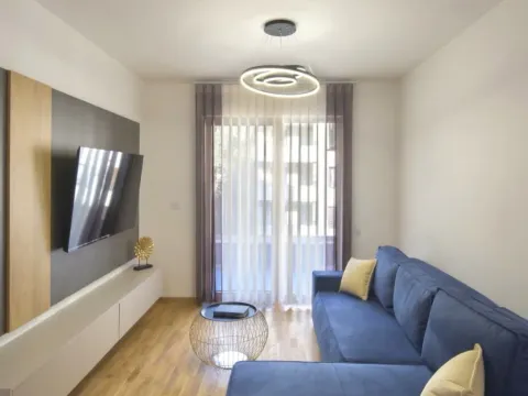 Sale, two bedroom apartment, 55m², Bečići, Budva