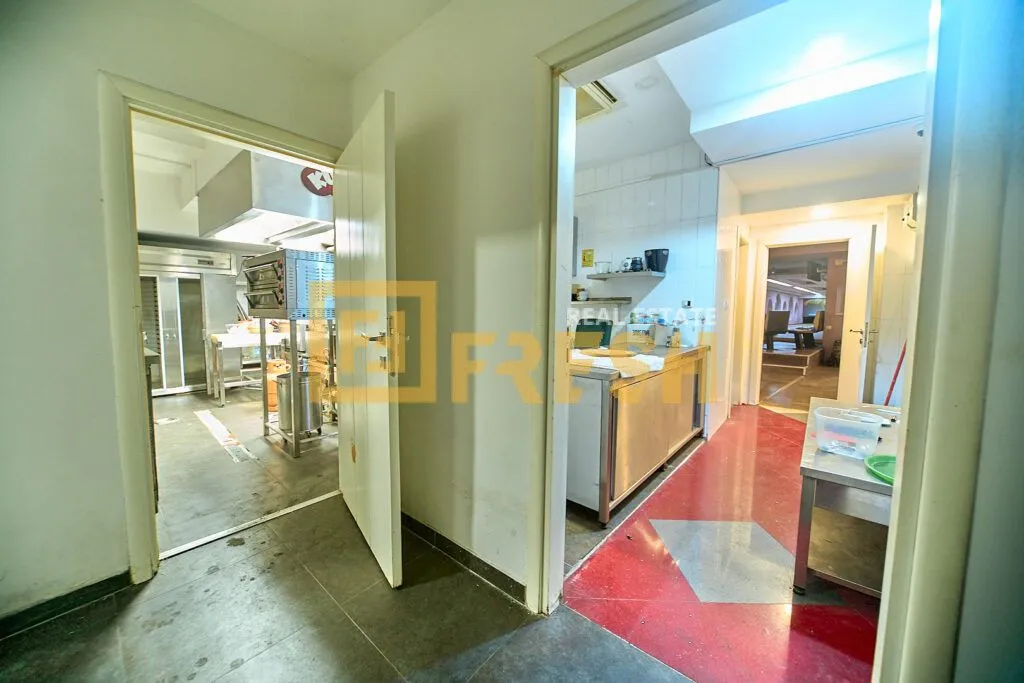 Sale, office space, 1343m², Centar, Podgorica