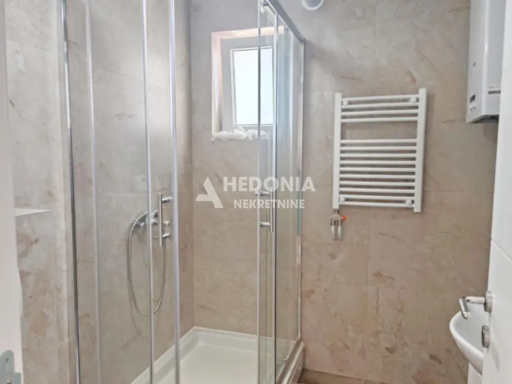 Sale, four bedroom apartment, 95m², Sremčica, Beograd