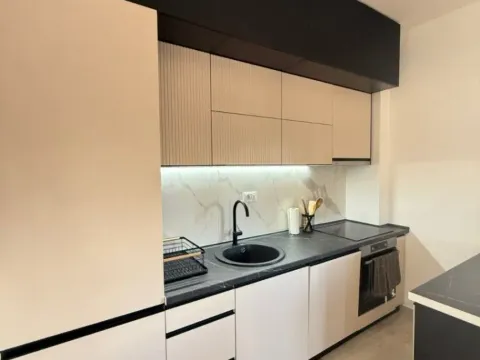 Izdavanje, dvosoban stan, 70m², City Kej, Podgorica - image 5