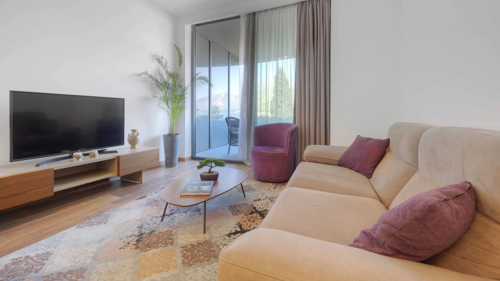 Rent, two bedroom apartment, 68m², Centar, Budva