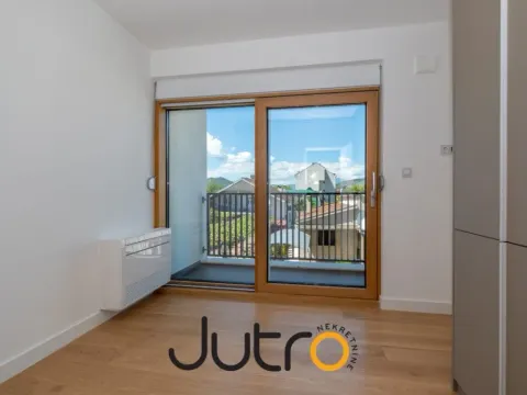 Sale, three bedroom apartment, 90m², Tološka šuma, Podgorica - image 5