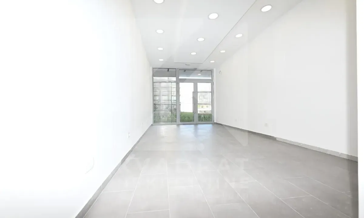 Izdavanje, poslovni prostor, 27m², Pobrežje, Podgorica