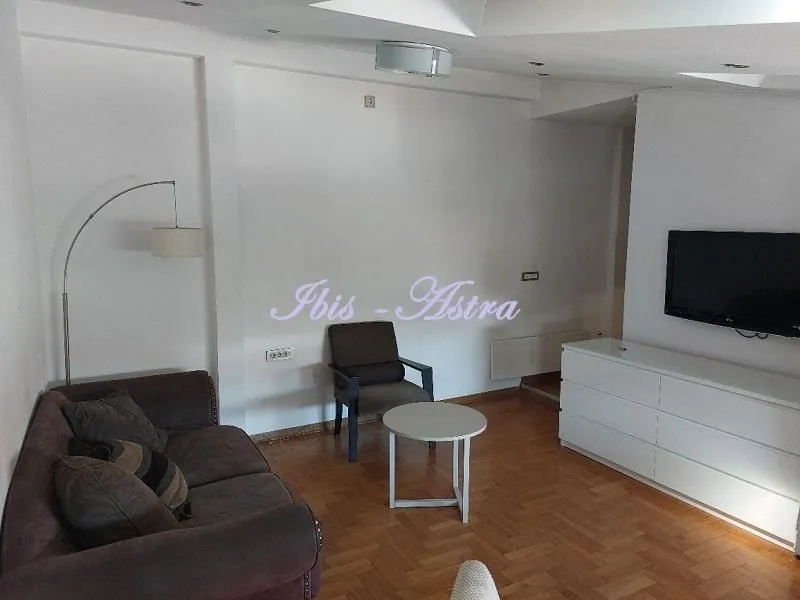 Rent, two bedroom apartment, 55m², Stari Grad, Beograd